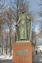 Памятник А. Рублёву в Спасо-Андрониковом монастыре в Москве